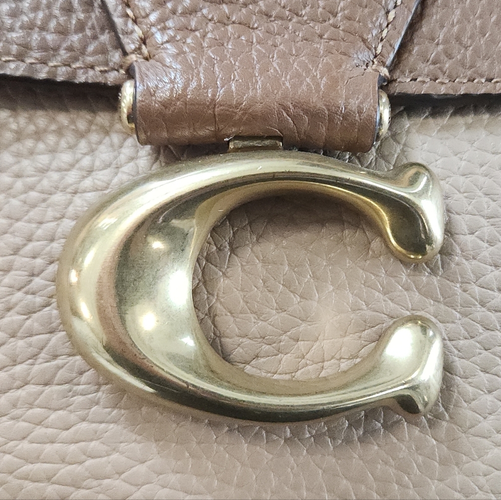 Coach May Shoulder Bag - Picture 5 of 16